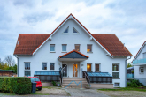 Haus Vorne 1 - Neu renoviert & sofort bezugsfrei in Gumbsheim: 132 qm + 54 qm Einliegerwohnung mit Mieteinnahme!