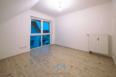 OG Schlafzimmer 2.3 - Neu renoviert & sofort bezugsfrei in Gumbsheim: 132 qm + 54 qm Einliegerwohnung mit Mieteinnahme!