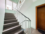 Treppenhaus - Reserviert! Bad Kreuznach: 2-Zimmer-Wohnung mit Wohnküche & Balkon – sofort frei!