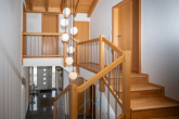 Treppe DG 1.2 - Ihr Traumhaus mit Weitblick – Eleganz, Komfort & pure Lebensqualität in malerischer Lage!
