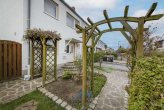 Außen-Eingang1.3 - Raumwunder in Ober-Olm: Haus mit Garten, Pool und ausbaufähigem Dachgeschoss