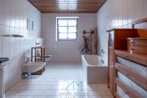 EG-Badezimmer1 - Reserviert: Ihr Traum vom Einfamilien- oder Mehrgenerationenhaus wartet, Traumgarten & Solaranlage!