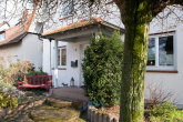 Außen-Vorne2 - Traum-Einfamilienhaus in Haßloch, Parkähnlicher Garten 674 qm, neuer LWW-Wärmepumpe & Photovoltaik.