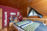 OG-Schlafzimmer1.3 - Traum-Einfamilienhaus in Haßloch, Parkähnlicher Garten 674 qm, neuer LWW-Wärmepumpe & Photovoltaik.