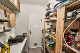 Abstellraum-Unten - Erleben Sie Ihr Traumhaus mit Einliegerwohnung in malerischer Umgebung.