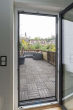 Wohnzimmer-Ausgang-Balkon - Nackenheim: Modernisiertes Haus mit Garten in beliebter Lage – Jetzt einziehen