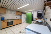 UG Küche1.1 - Architektenvilla in Grolsheim mit außergewöhnlicher Raumhöhe und Eleganz. Einliegerwohnung möglich.