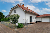 Außen 1.1 - Architektenvilla in Grolsheim mit außergewöhnlicher Raumhöhe und Eleganz. Einliegerwohnung möglich.