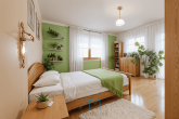 OG-Schlafen1.1-Beispiel - Wohnidyll in Boppard: Energieeffizient, großzügigem Grundstück und Einliegerwohnung.