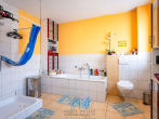 DG21-Bad - Mehrgenerationenhaus, Zweifamilienhaus oder Einfamilienhaus mit zusätzlichen Mieteinnahmen.