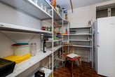 Keller Vorratsraum - Saulheim: Stilvoller Bungalow mit 926 qm Grundstück, Gartenparadies, Feldrand !