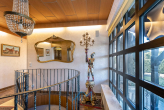 EG Eingang - Saulheim: Stilvoller Bungalow mit 926 qm Grundstück, Gartenparadies, Feldrand !